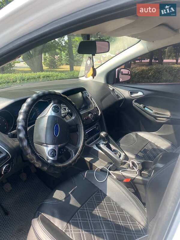Седан Ford Focus 2013 в Каменском