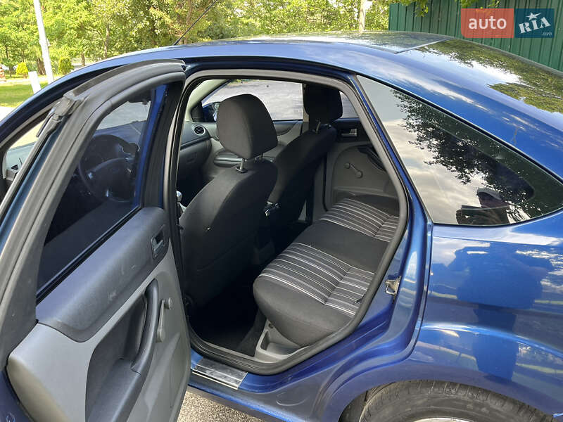 Седан Ford Focus 2008 в Киеве