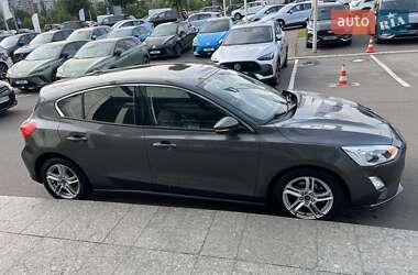 Хэтчбек Ford Focus 2019 в 