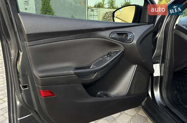 Седан Ford Focus 2017 в 