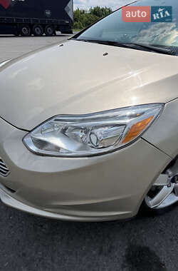 Хэтчбек Ford Focus 2017 в 
