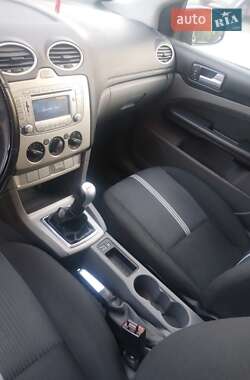 Универсал Ford Focus 2010 в 