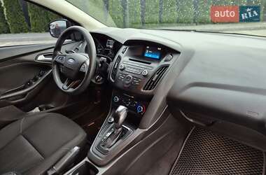 Седан Ford Focus 2015 в 