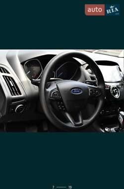 Седан Ford Focus 2015 в 