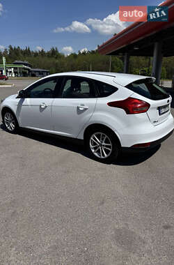 Хэтчбек Ford Focus 2017 в 
