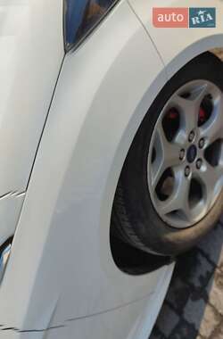 Универсал Ford Focus 2013 в 