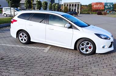 Универсал Ford Focus 2013 в 