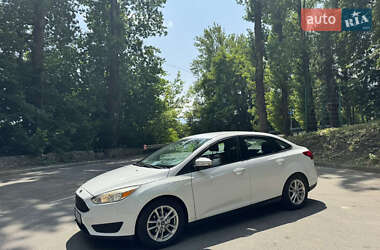 Седан Ford Focus 2016 в 
