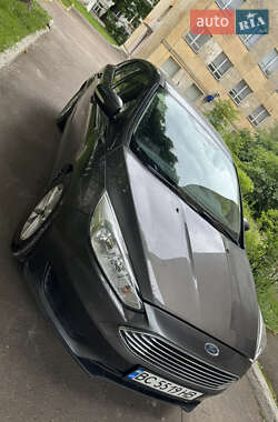 Хэтчбек Ford Focus 2015 в 