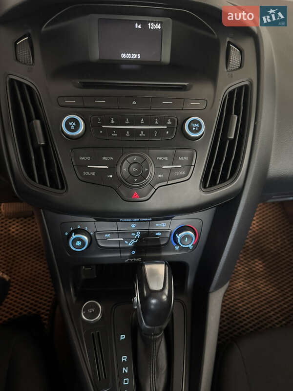 Хэтчбек Ford Focus 2015 в Львове