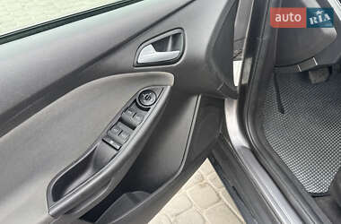 Седан Ford Focus 2014 в 