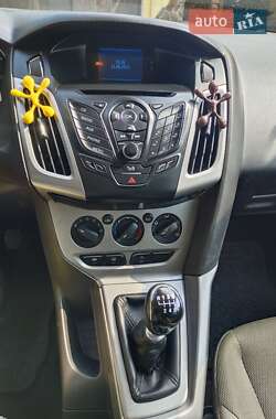 Универсал Ford Focus 2011 в 
