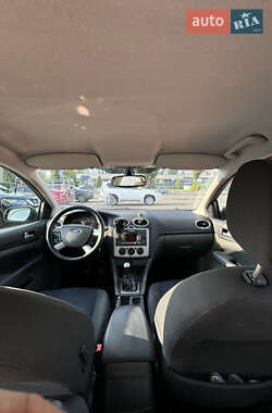 Хэтчбек Ford Focus 2007 в 