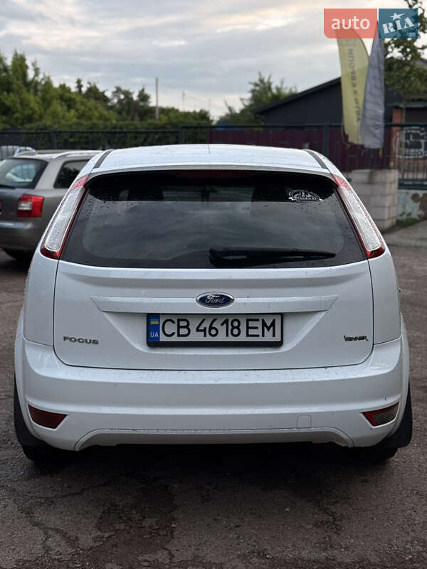 Хэтчбек Ford Focus 2010 в Чернигове