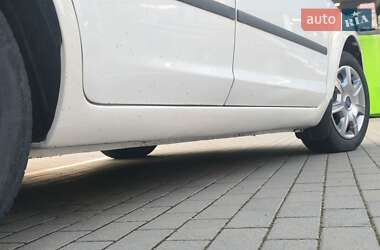 Хэтчбек Ford Focus 2005 в 
