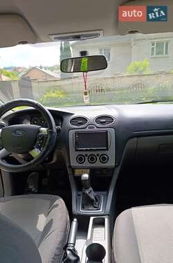Хэтчбек Ford Focus 2007 в 