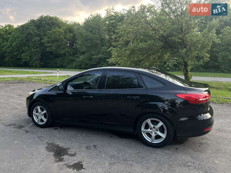 Седан Ford Focus 2016 в Бучаче