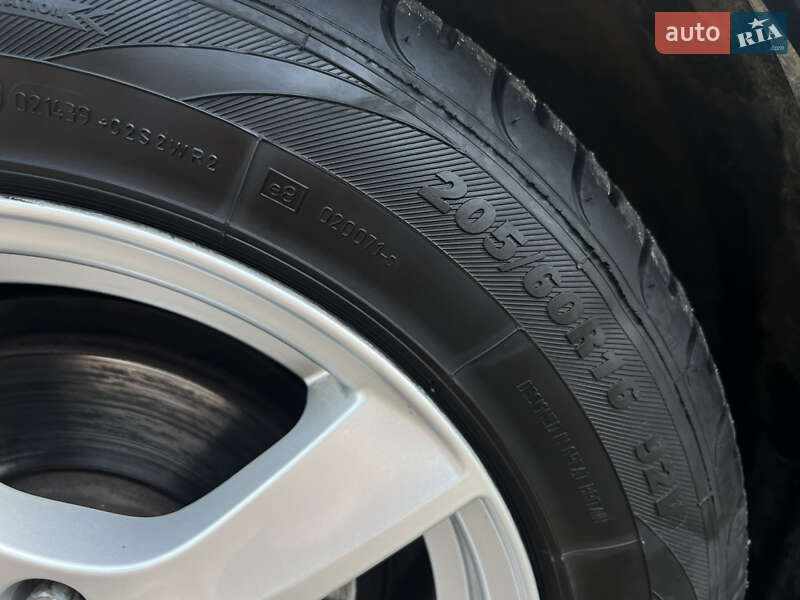 Седан Ford Focus 2016 в Бучаче