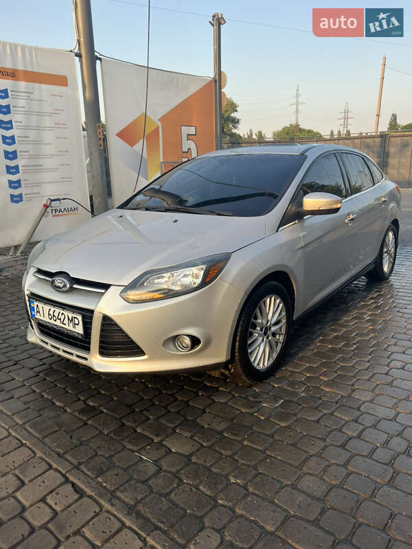 Седан Ford Focus 2013 в 