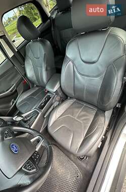 Седан Ford Focus 2015 в 