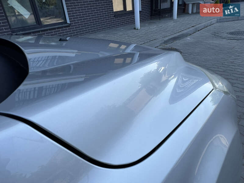 Седан Ford Focus 2010 в Жовкве