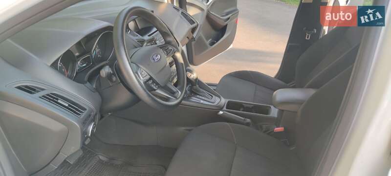 Хэтчбек Ford Focus 2017 в Киеве