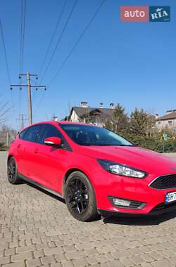 Хэтчбек Ford Focus 2016 в 