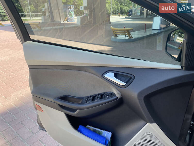 Седан Ford Focus 2012 в Гайсину