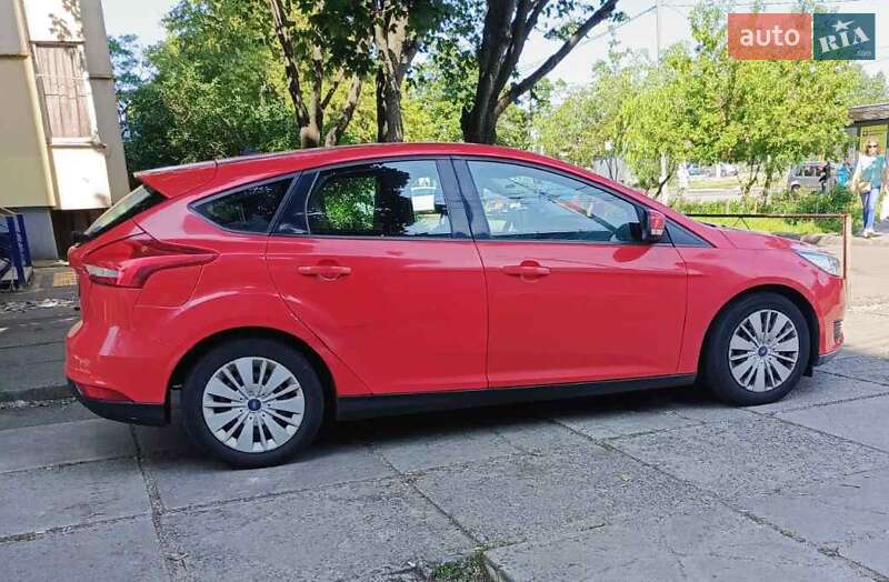 Хэтчбек Ford Focus 2017 в Киеве