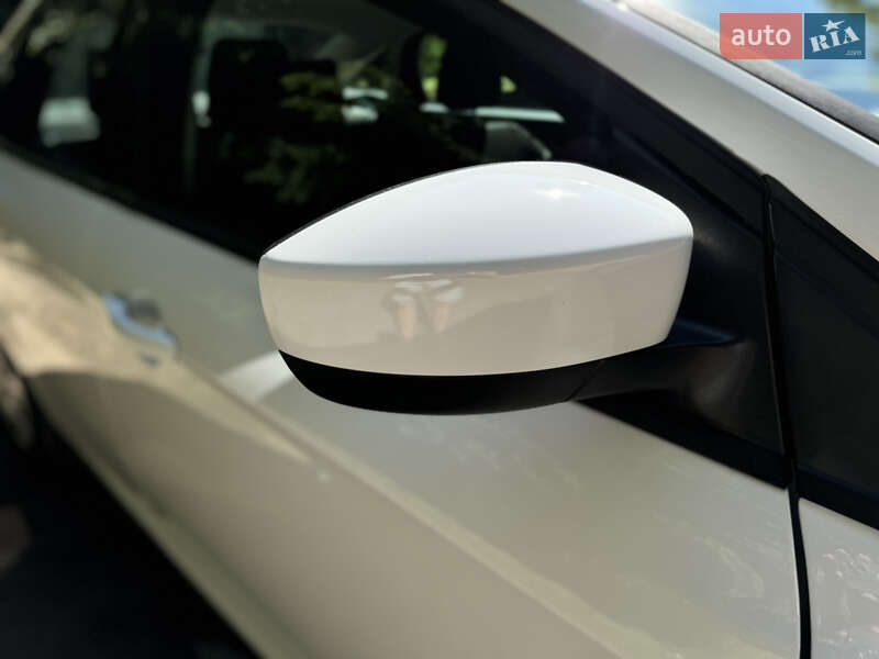 Седан Ford Focus 2012 в Львове