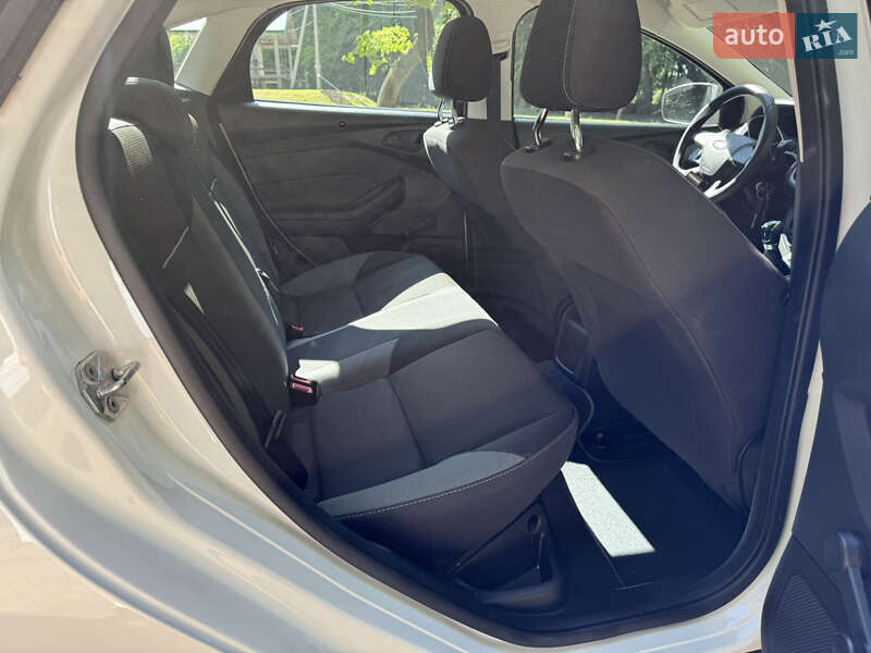 Седан Ford Focus 2012 в Львове