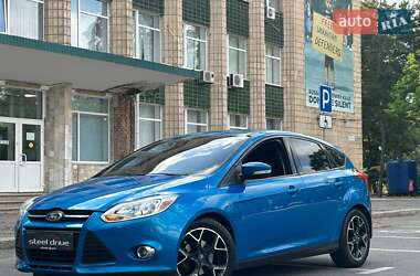 Хэтчбек Ford Focus 2014 в 