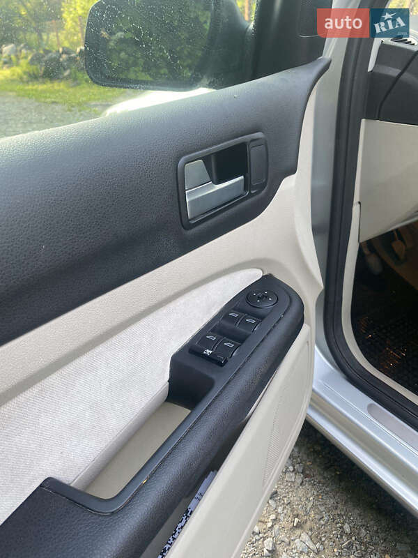 Хэтчбек Ford Focus 2006 в Ровно