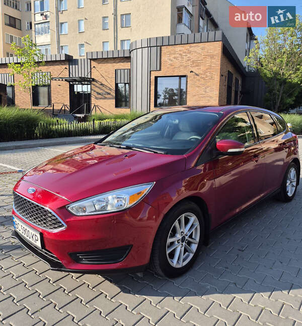 Хэтчбек Ford Focus 2015 в 