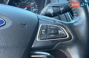 Хэтчбек Ford Focus 2016 в 