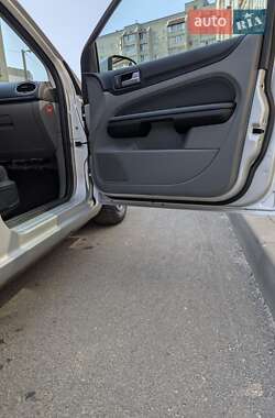 Универсал Ford Focus 2010 в 