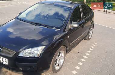 Хэтчбек Ford Focus 2006 в Ровно