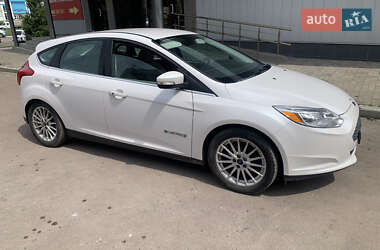 Седан Ford Focus 2013 в 