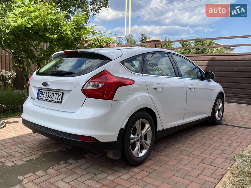 Хэтчбек Ford Focus 2012 в Черноморске