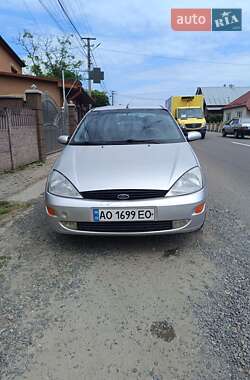 Седан Ford Focus 2000 в Сельцо