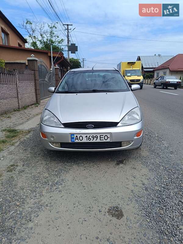 Седан Ford Focus 2000 в Сільце