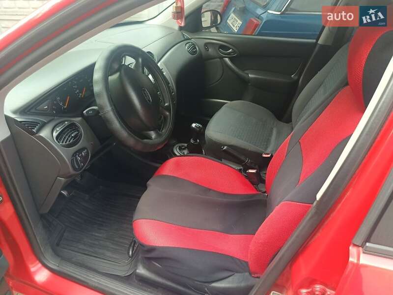 Хэтчбек Ford Focus 2004 в Житомире