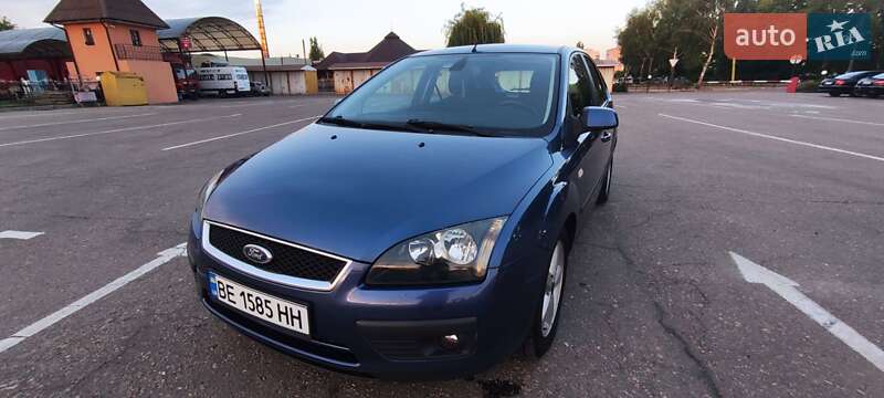 Хэтчбек Ford Focus 2005 в Первомайске