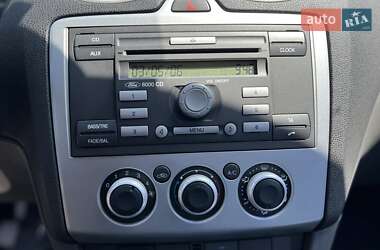 Седан Ford Focus 2006 в 