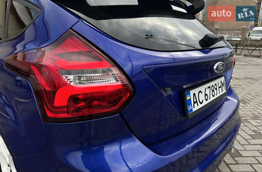 Хэтчбек Ford Focus 2013 в 