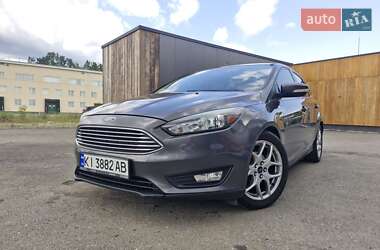 Седан Ford Focus 2015 в 