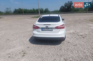 Седан Ford Focus 2011 в 