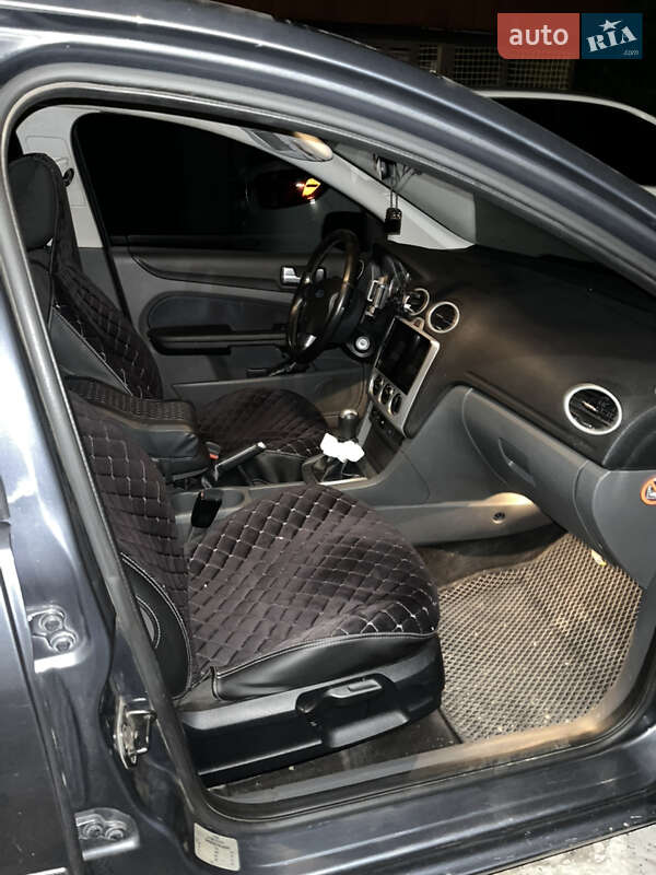 Хэтчбек Ford Focus 2005 в Днепре