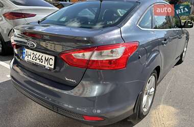 Седан Ford Focus 2011 в 