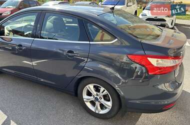 Седан Ford Focus 2011 в 